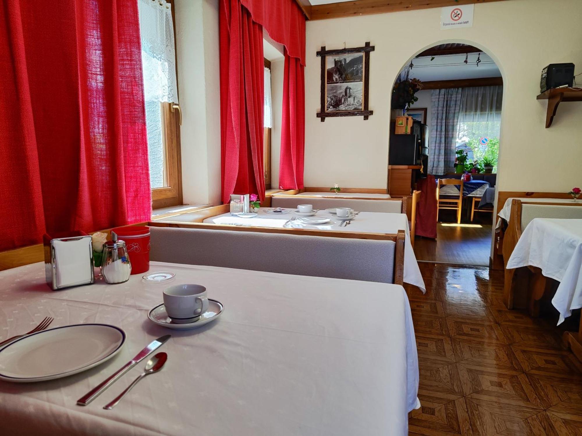 Albergo Pensione Sport 아라바 외부 사진